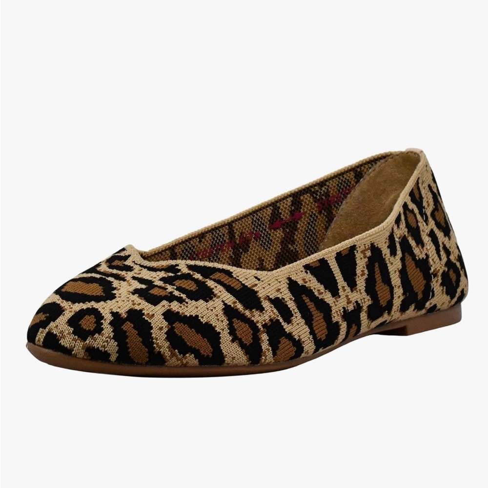 Skechers Cleo Claw-Some Ballet Flats Size 7